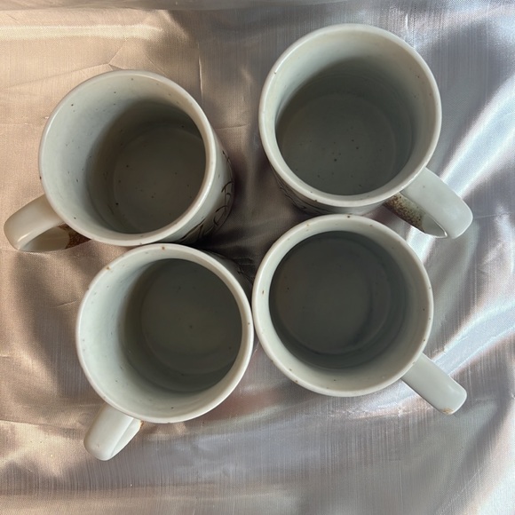 Retro Set of 4 cups - Picture 5 of 11